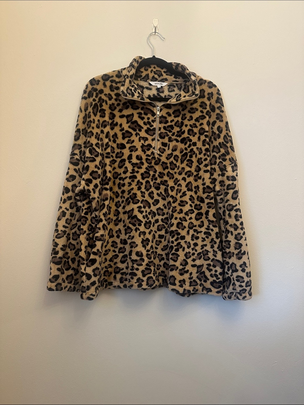 Amaryllis Sz XL Leopard Fuzzy Zipper Pullover Tan Black Comfy Pockets Lounge